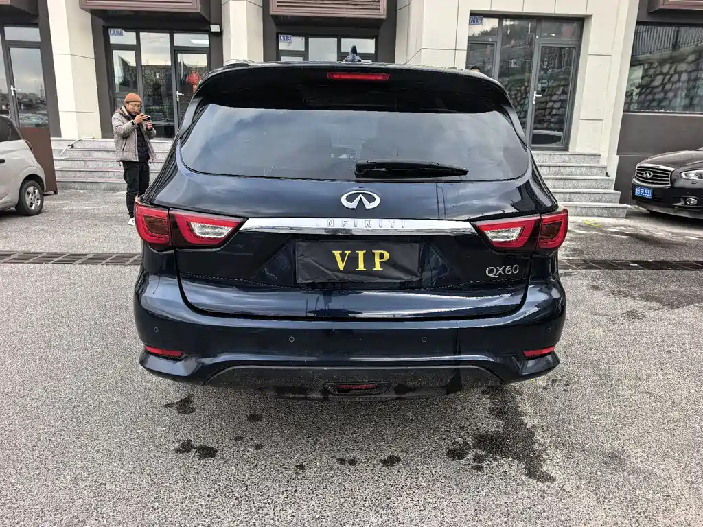 INFINITI QX60