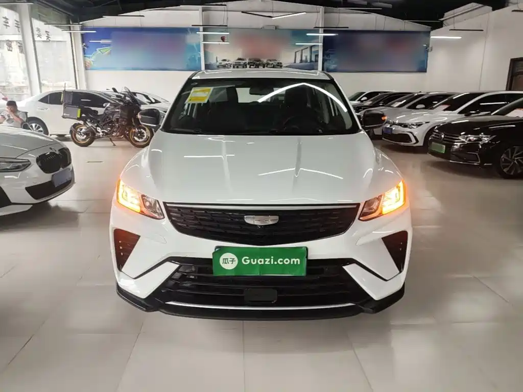 Geely Binyue — миниатюра 3