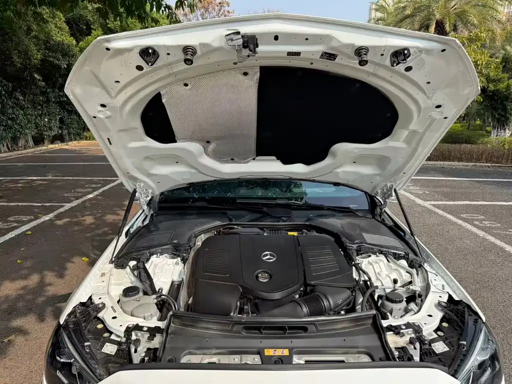 MERCEDES-BENZ C CLASS