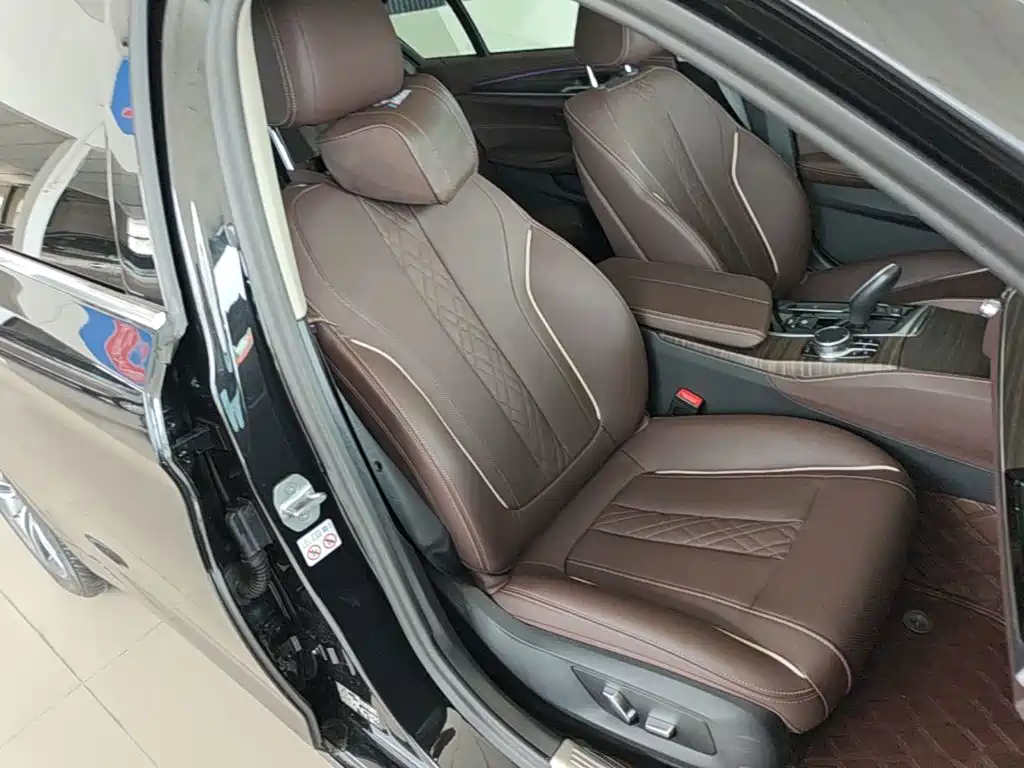 BMW 5 Series — миниатюра 25
