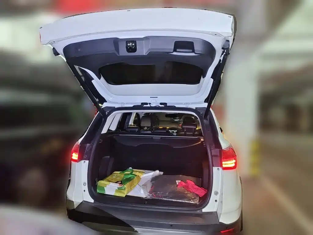 Ford Kuga — миниатюра 20