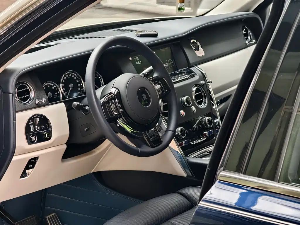 ROLLS-ROYCE CULLINAN