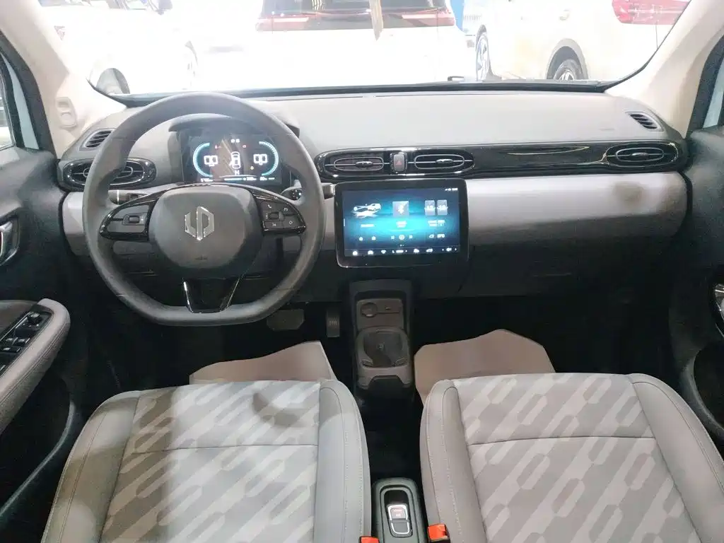 Leapmotor Leapmotor T03 — миниатюра 10