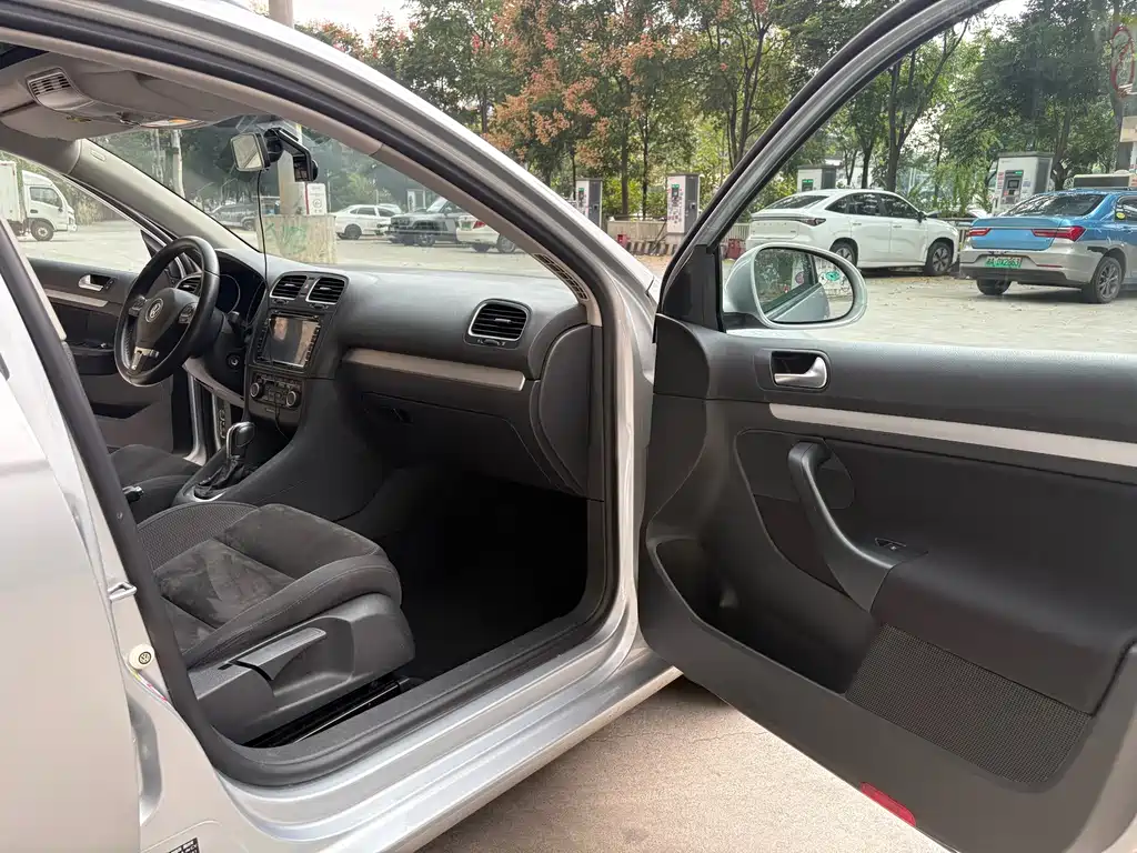 Volkswagen Golf (Import) — миниатюра 13