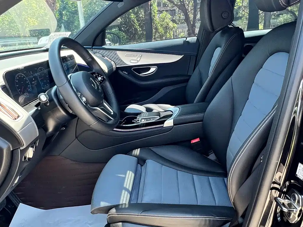 Mercedes-Benz EQC — миниатюра 15
