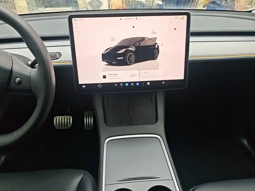 Tesla Model Y — миниатюра 13