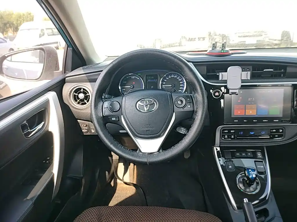 Toyota Levin Twin Engine E+ — миниатюра 11