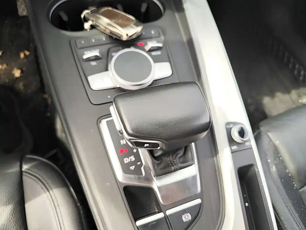 Audi A4L — миниатюра 19