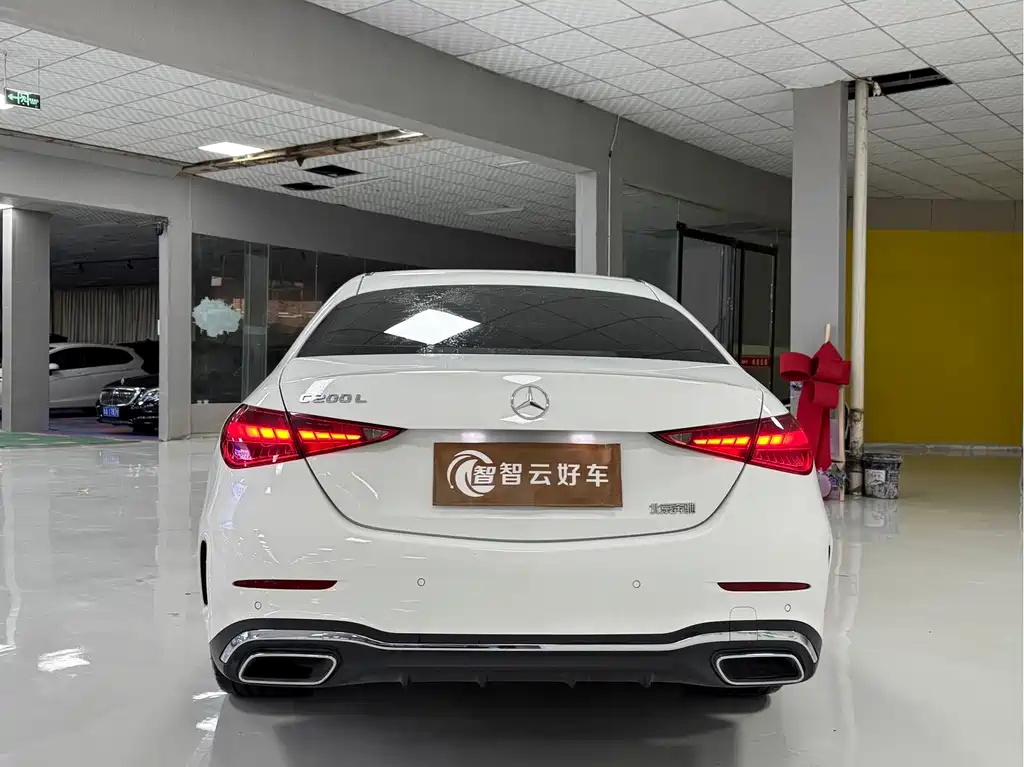 Mercedes-Benz C-Class — миниатюра 8