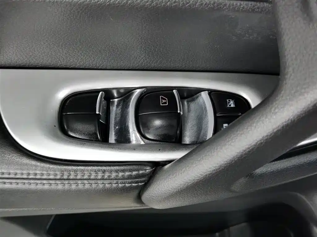 Nissan X-Trail 2019 2.0L CVT Comfort 2WD
