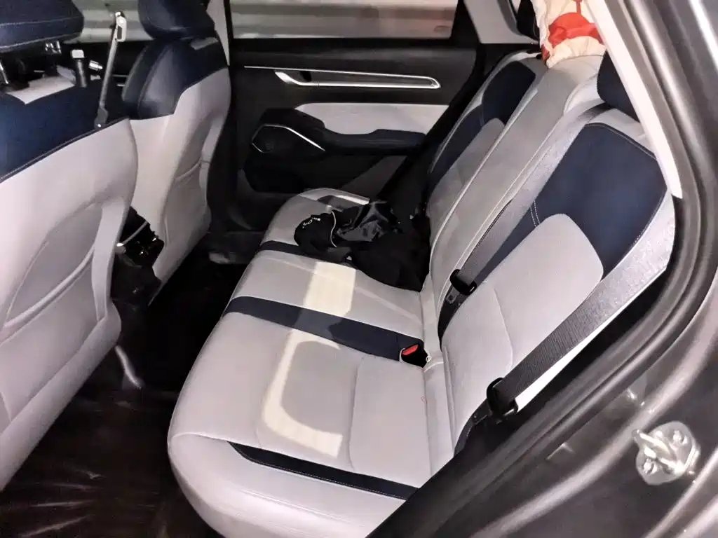 Geely Emgrand — миниатюра 18