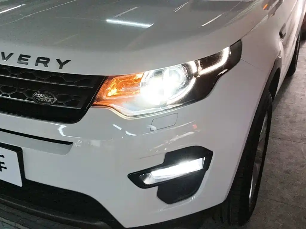 Land Rover Discovery Sport — миниатюра 24