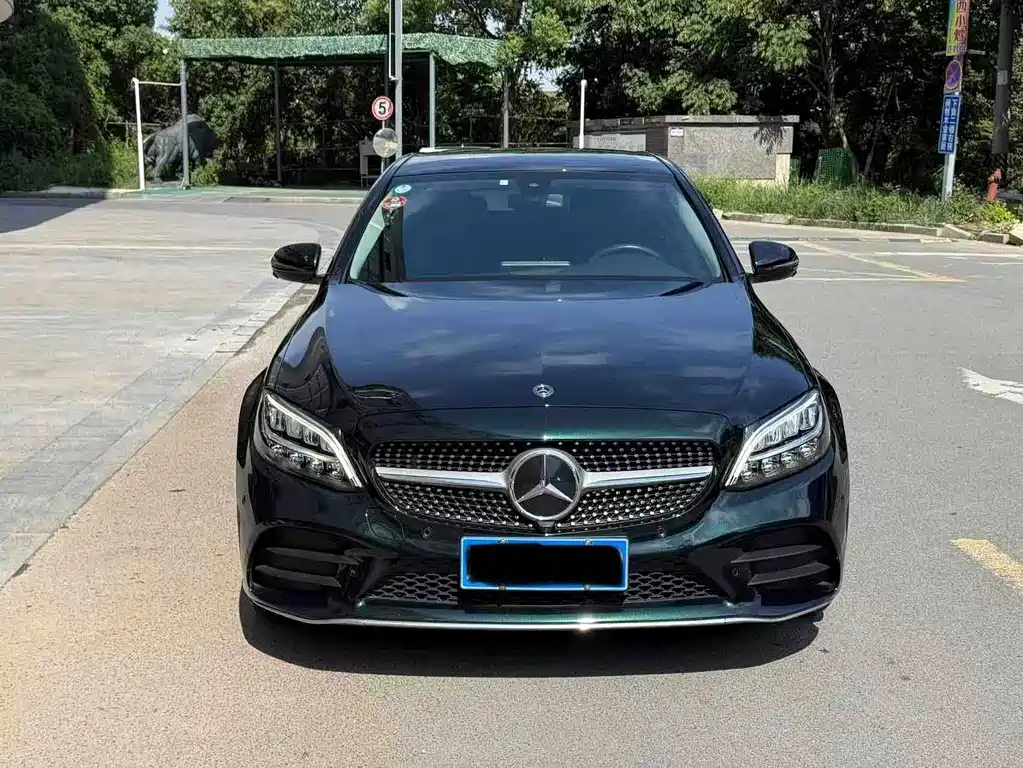 Mercedes-Benz C-Class — миниатюра 2