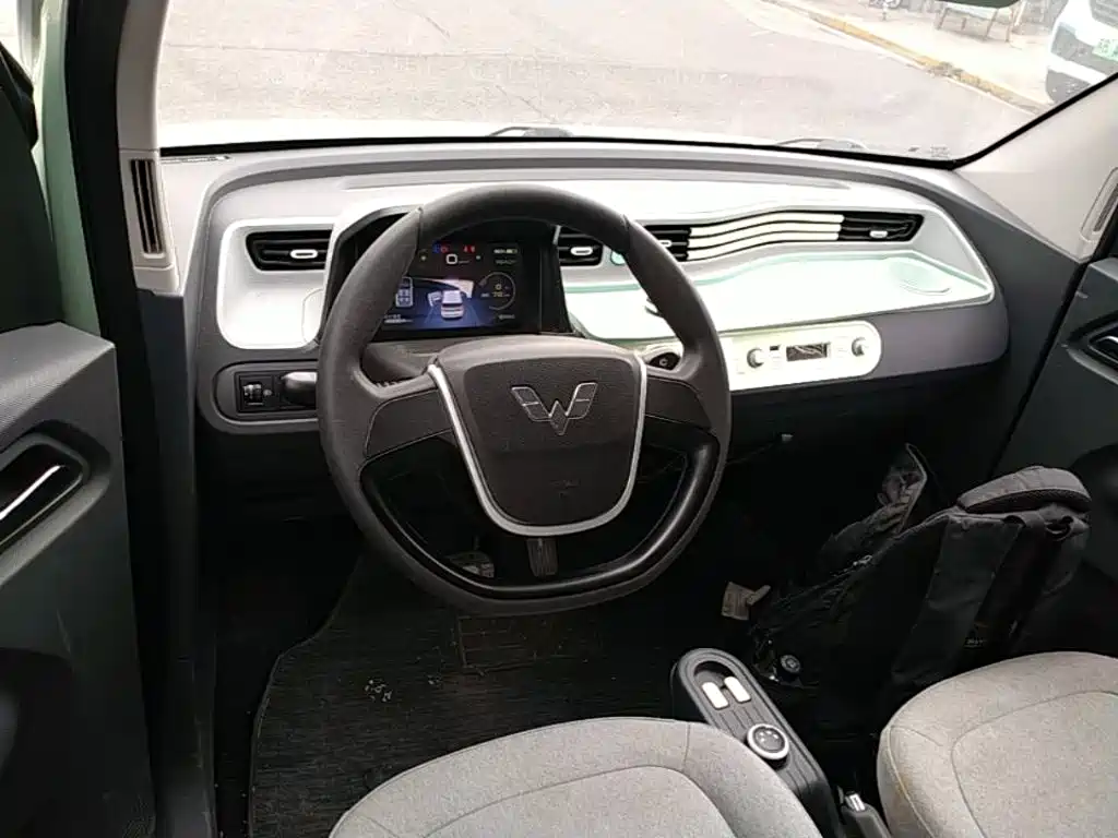 Wuling MINIEV — миниатюра 11