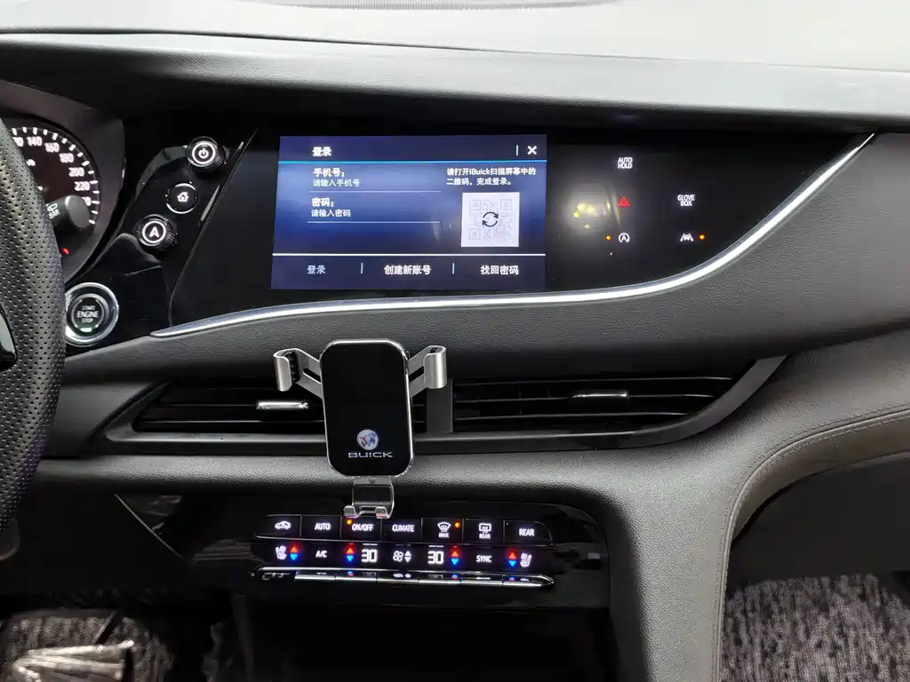 Buick Enclave — миниатюра 14