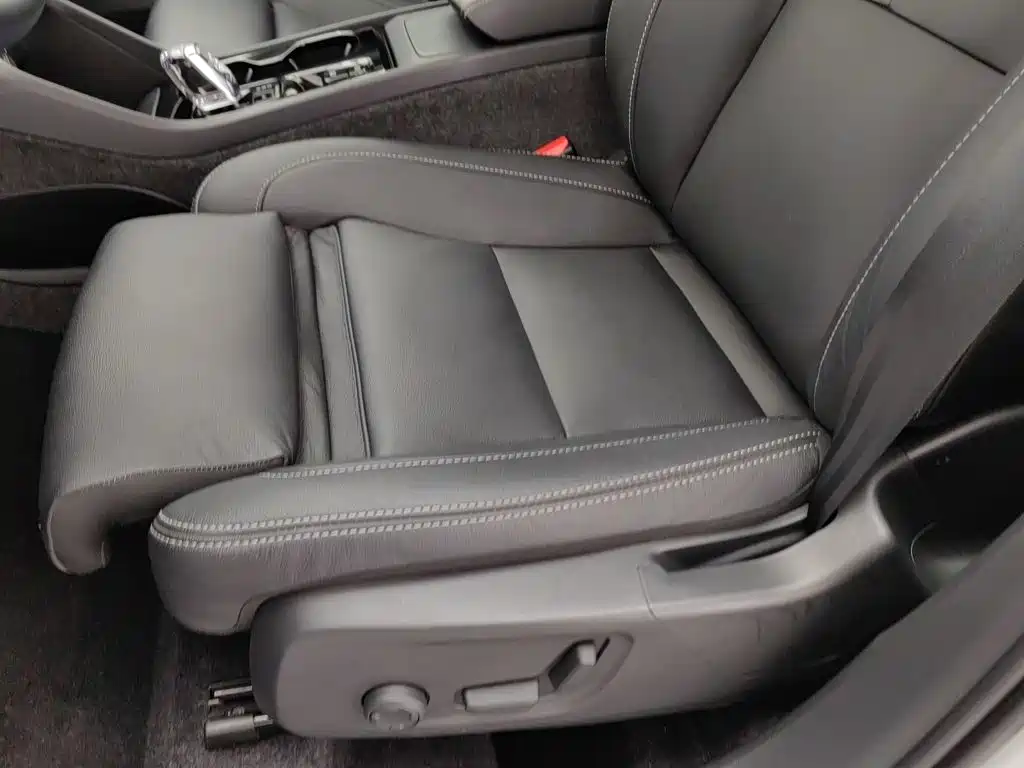 Volvo XC40 — миниатюра 20