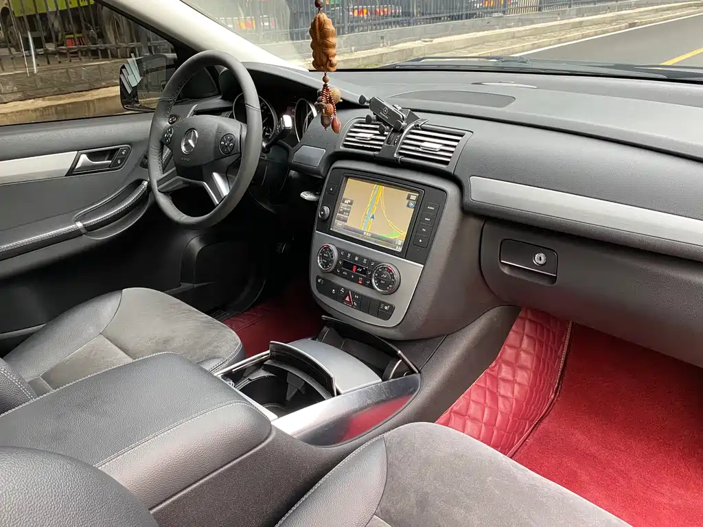 MERCEDES-BENZ R CLASS