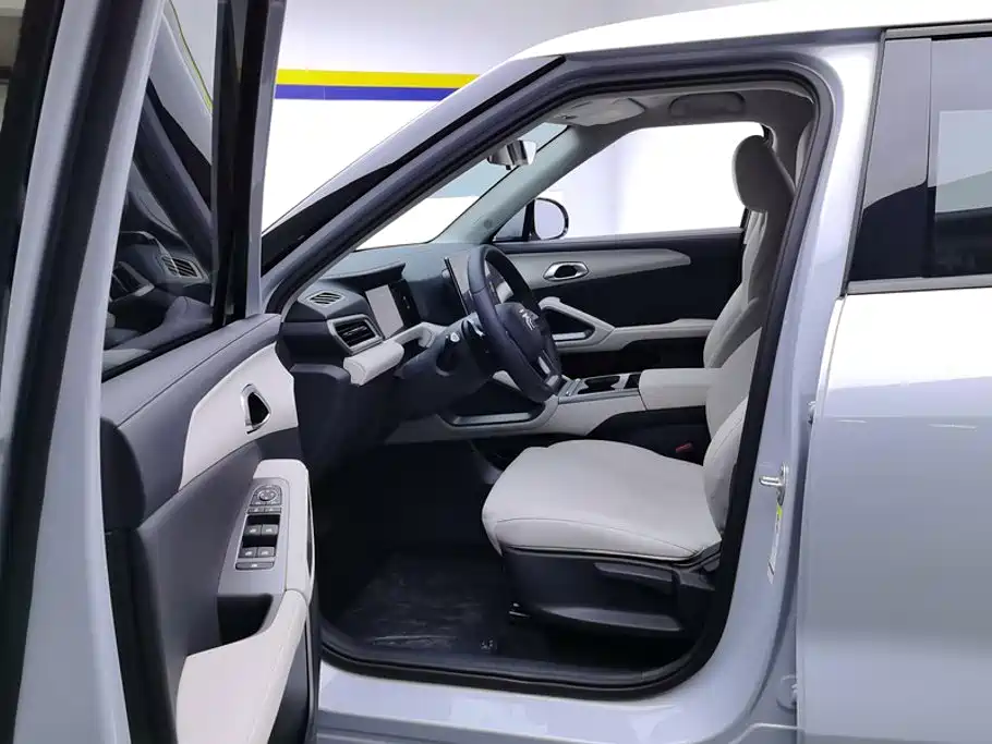 BYD Yuan UP — миниатюра 9