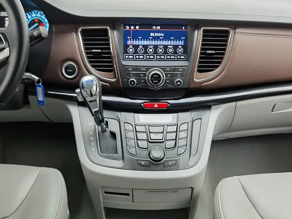 JAC Refine M5 — миниатюра 12