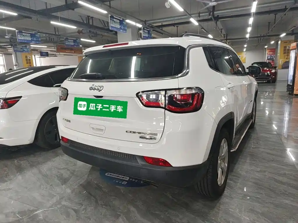 Jeep Compass — миниатюра 7
