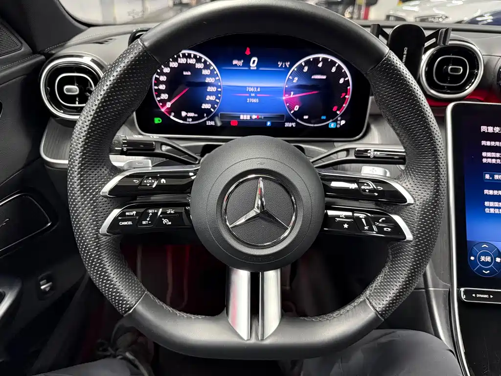 Mercedes-Benz C-Class — миниатюра 4