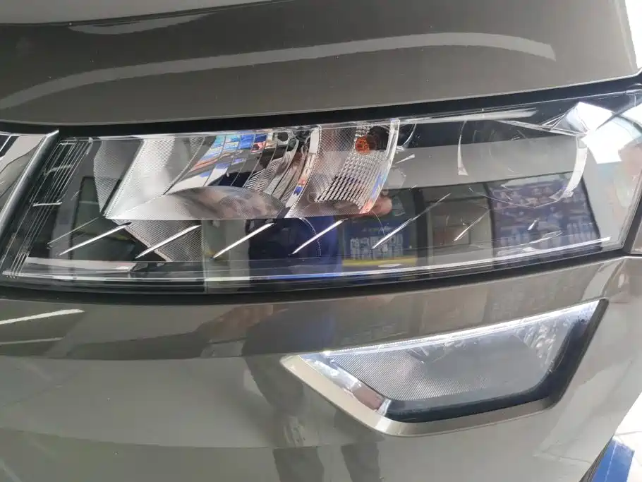 Skoda Karoq — миниатюра 5