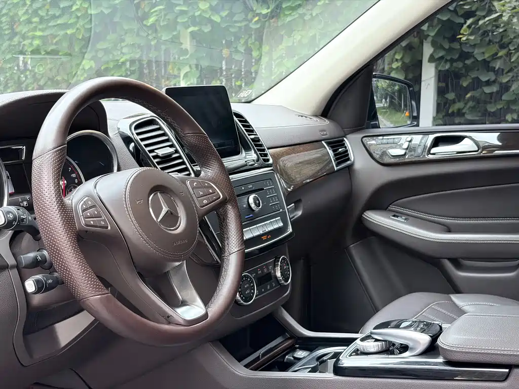 Mercedes-Benz GLS — миниатюра 7