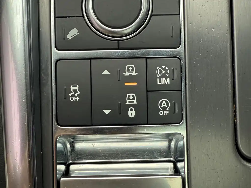Land Rover Sport — миниатюра 11