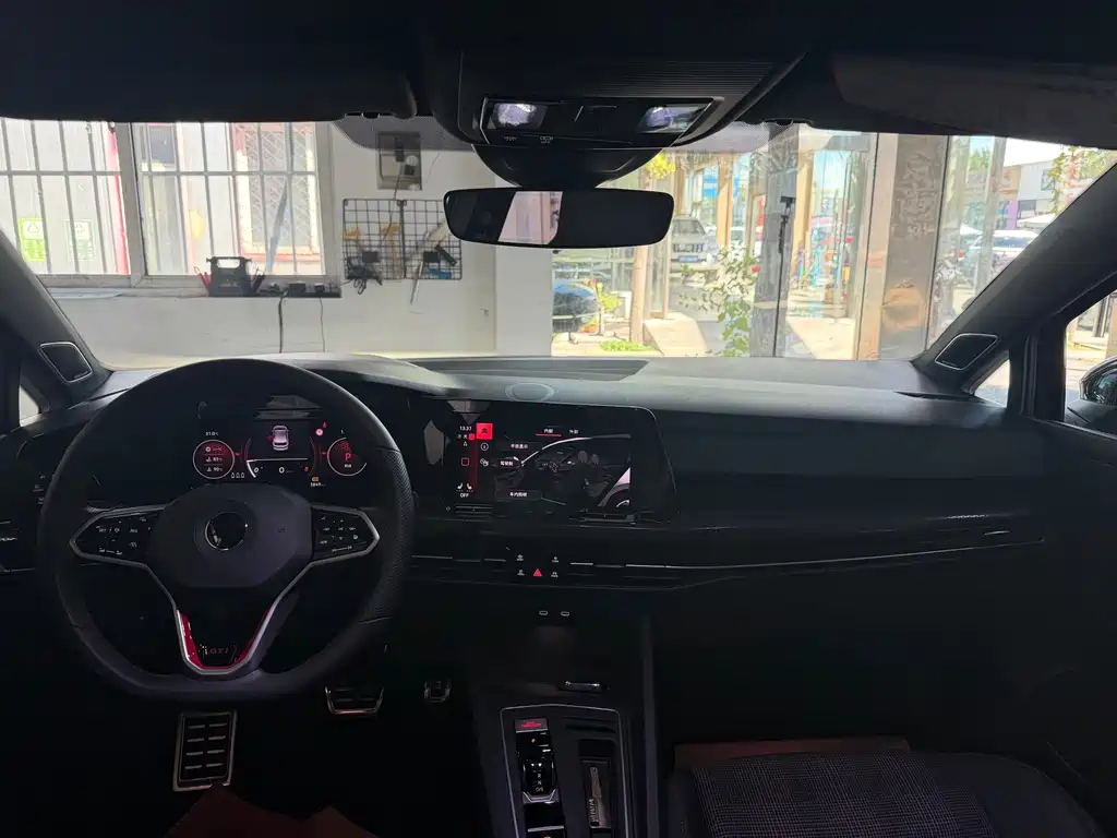 Volkswagen Golf GTI — миниатюра 10
