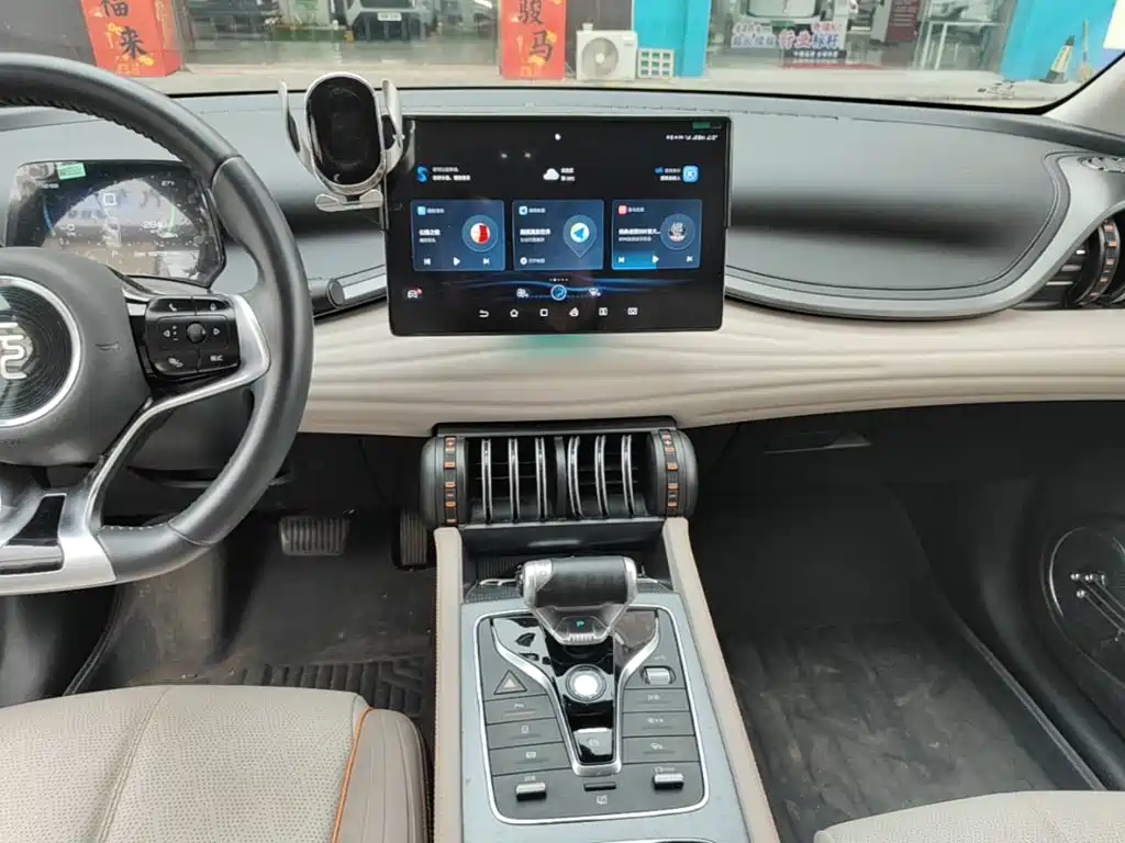 BYD Yuan Plus — миниатюра 13