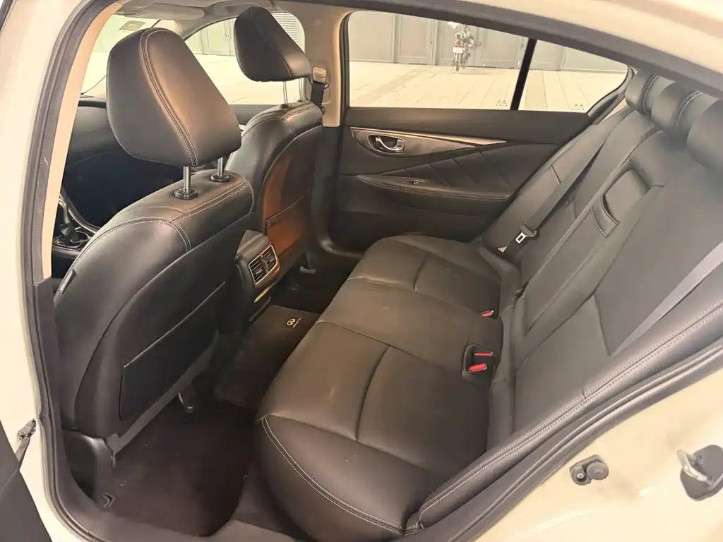 Infiniti Q50L — миниатюра 6