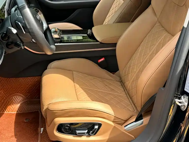 Audi A8 — миниатюра 6