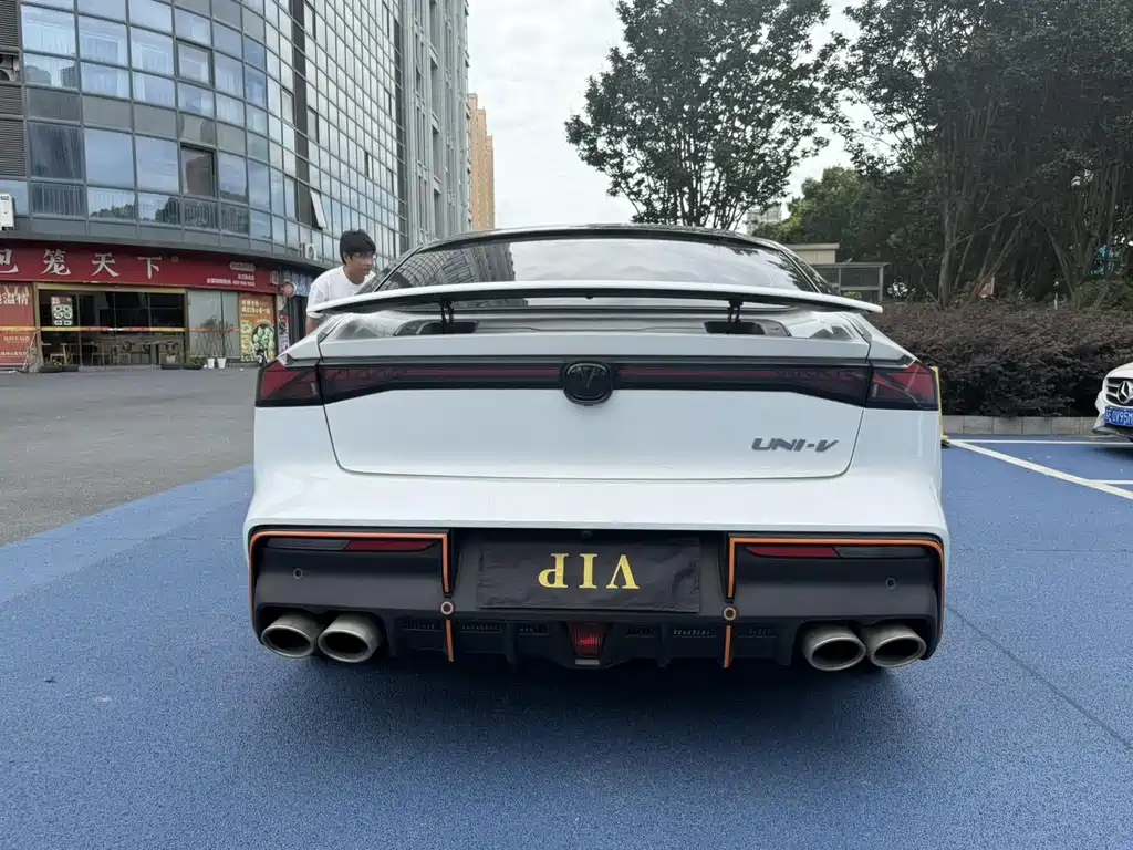 Changan UNI-V — миниатюра 2