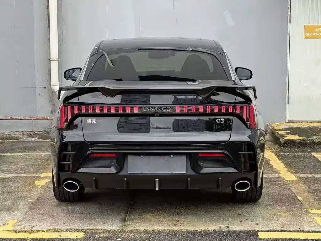 Lynk & Co 03 — миниатюра 6