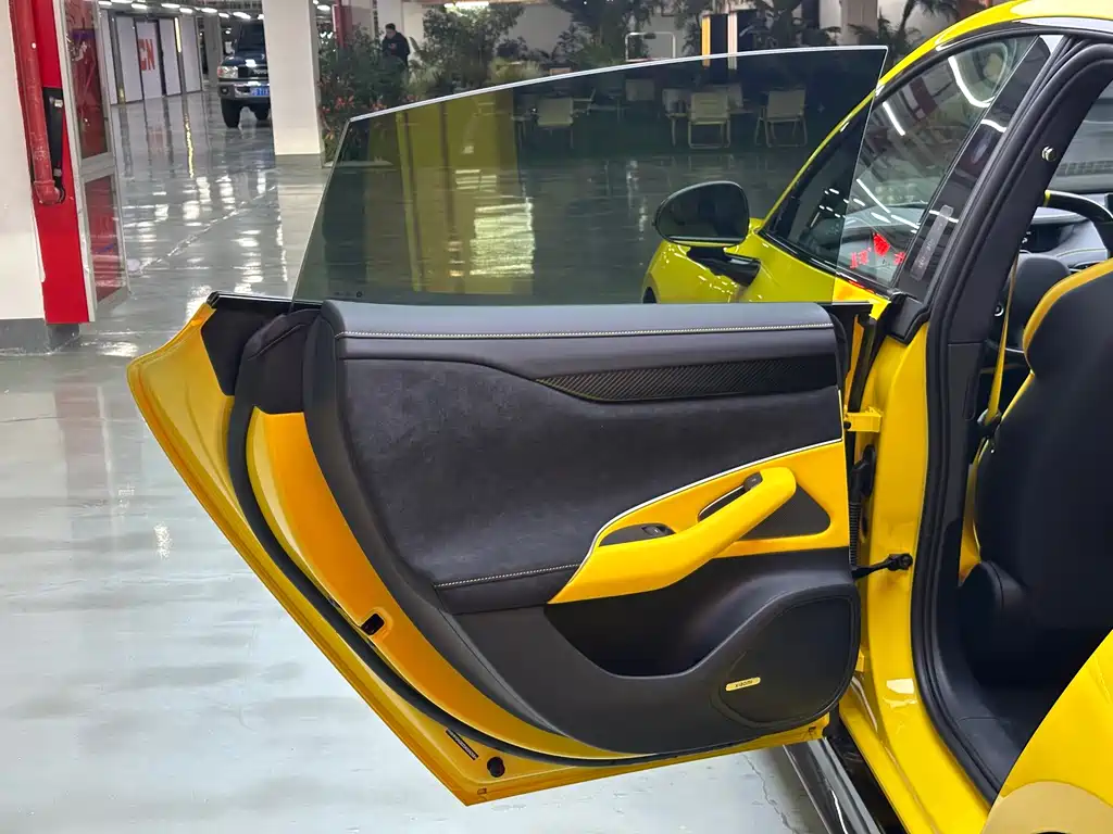 XIAOMI CAR XIAOMI SU7 ULTRA