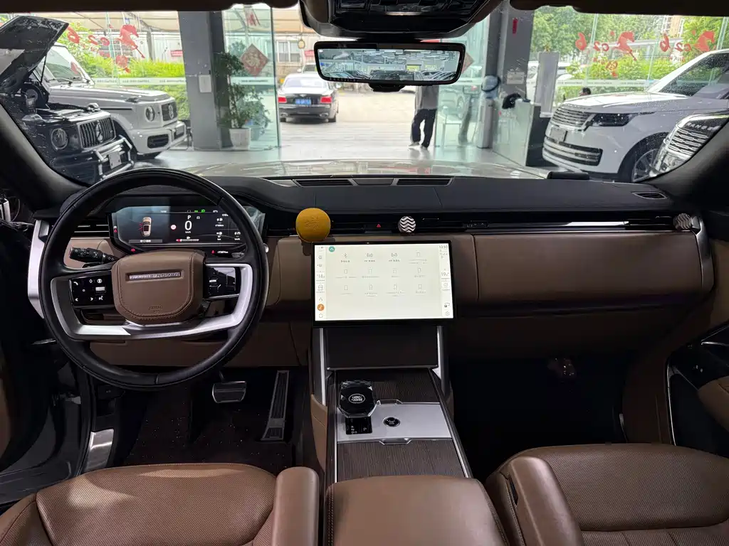 Land Rover Range Rover — миниатюра 10