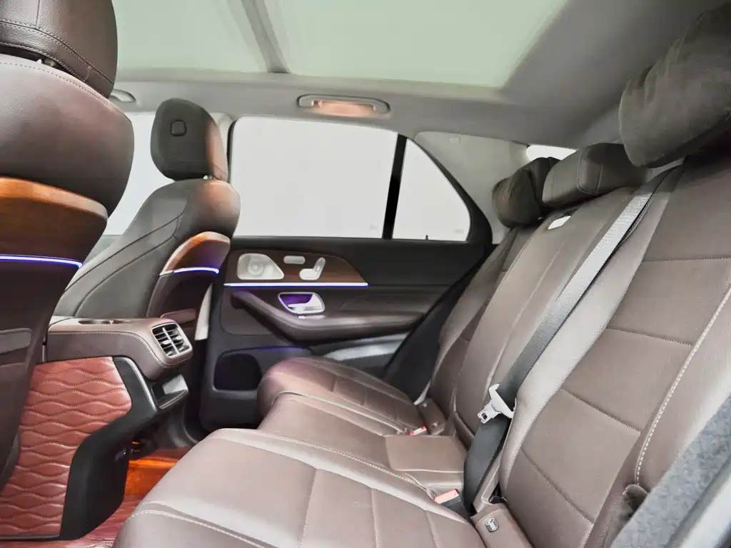 Mercedes-Benz GLE New Energy — миниатюра 8