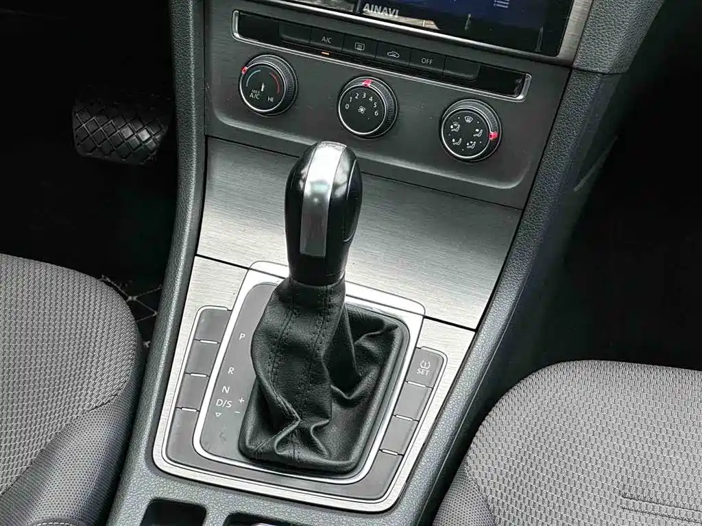 Volkswagen Golf 2014 1.4TSI AT Comfort