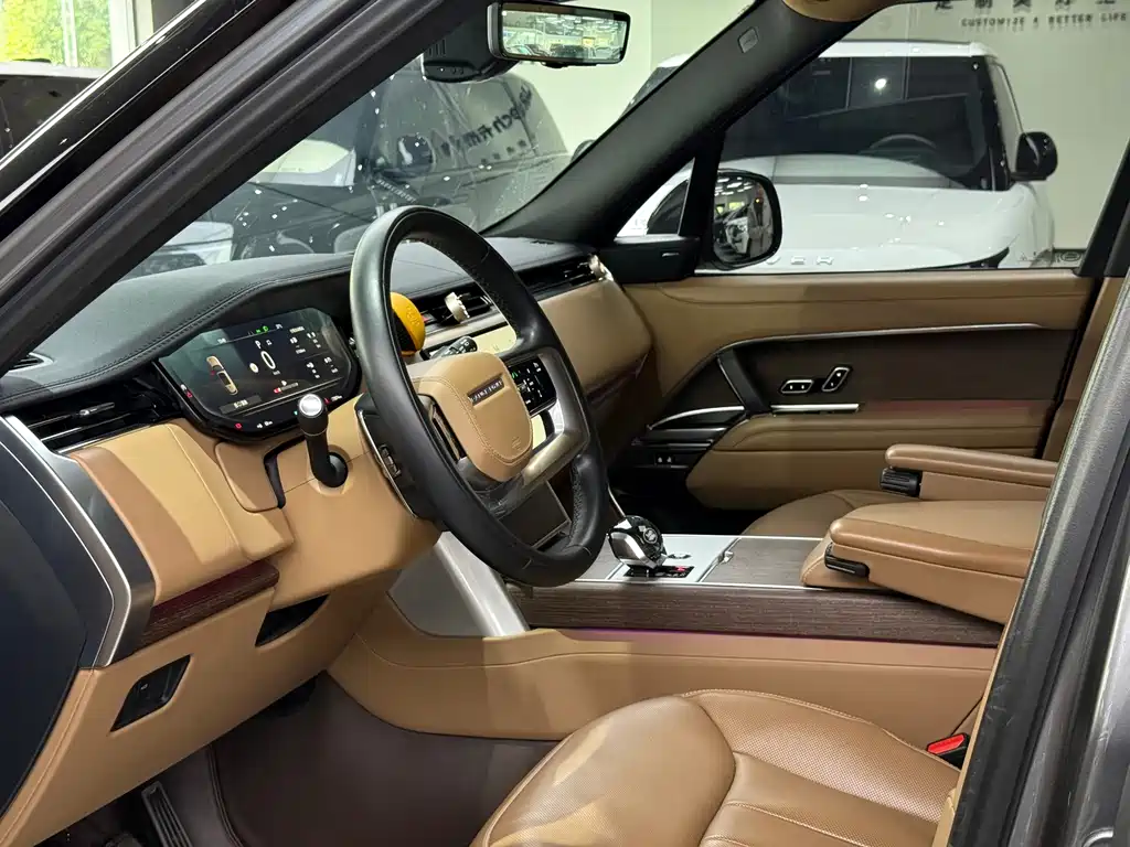 Land Rover Range Rover — миниатюра 11