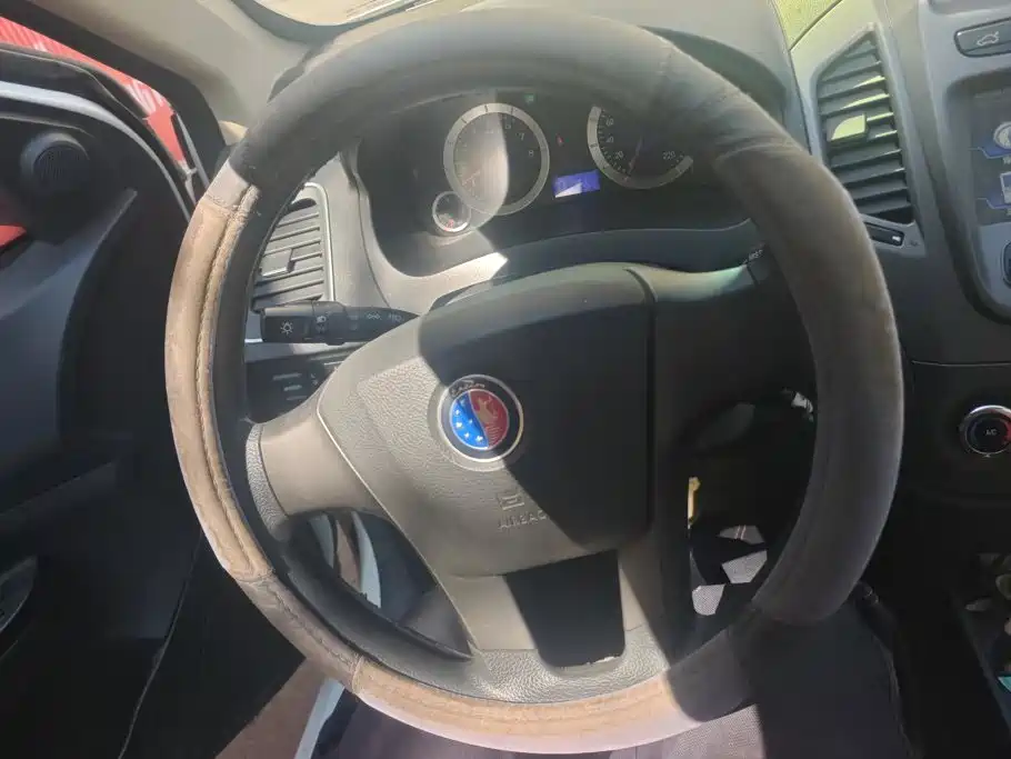 Geely King Kong — миниатюра 15