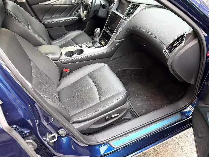 Infiniti Q50L 2018 2.0T VI