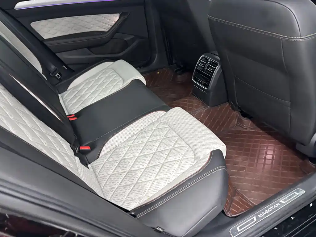 Volkswagen Magotan — миниатюра 8