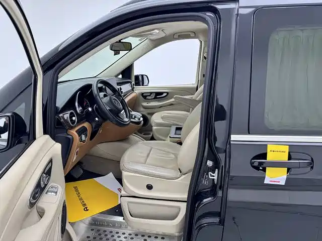 MERCEDES-BENZ V CLASS