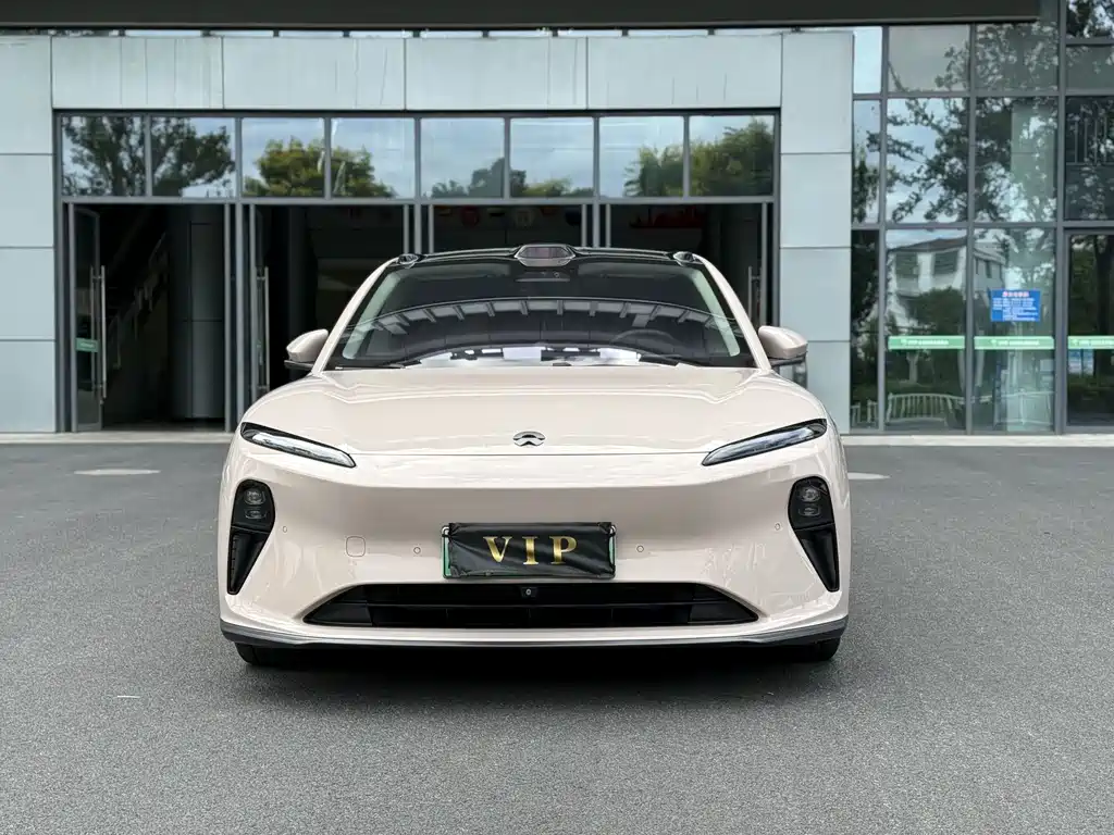 NIO ET5 — миниатюра 2