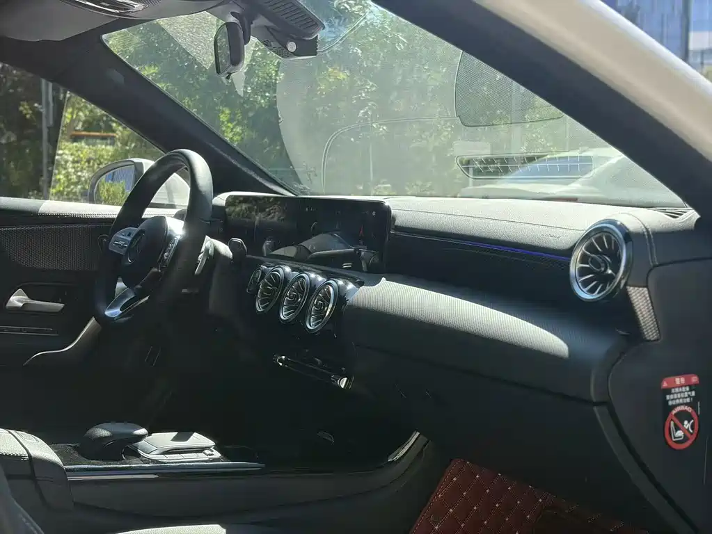 Mercedes-Benz A-Class — миниатюра 12