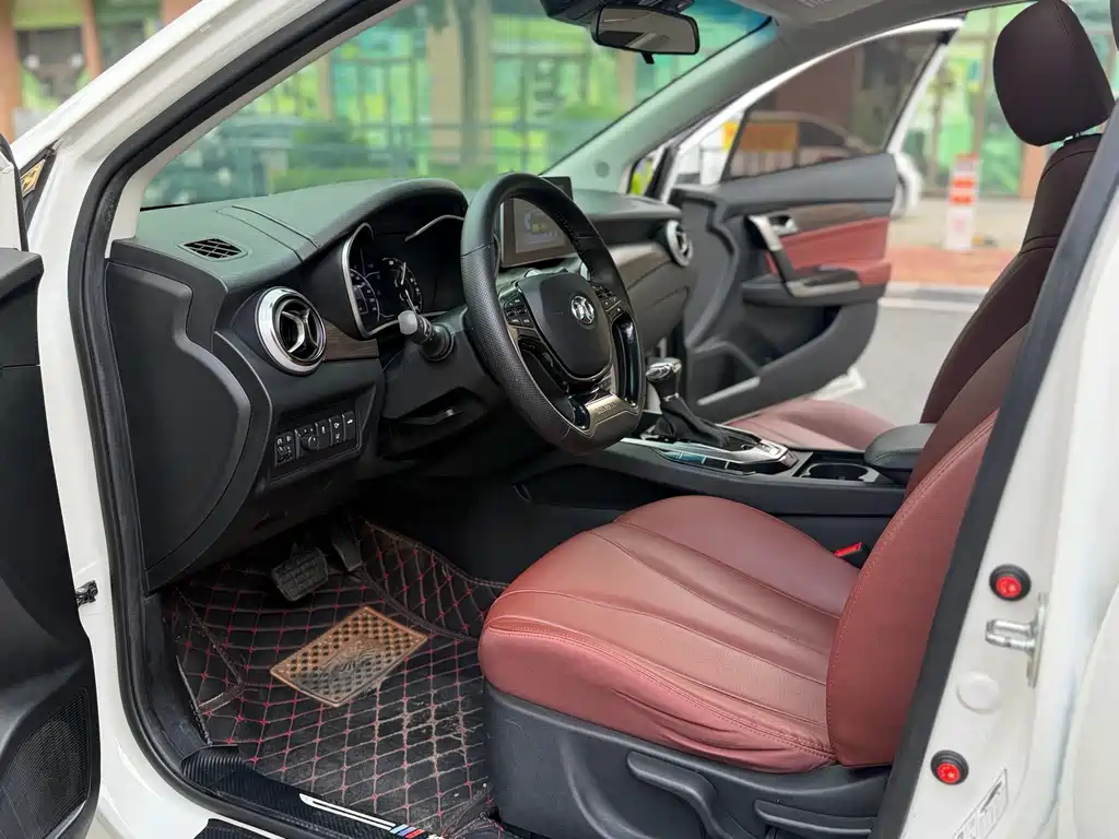 BAIC Senova D50 — миниатюра 4