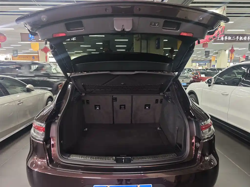 Porsche Macan — миниатюра 16