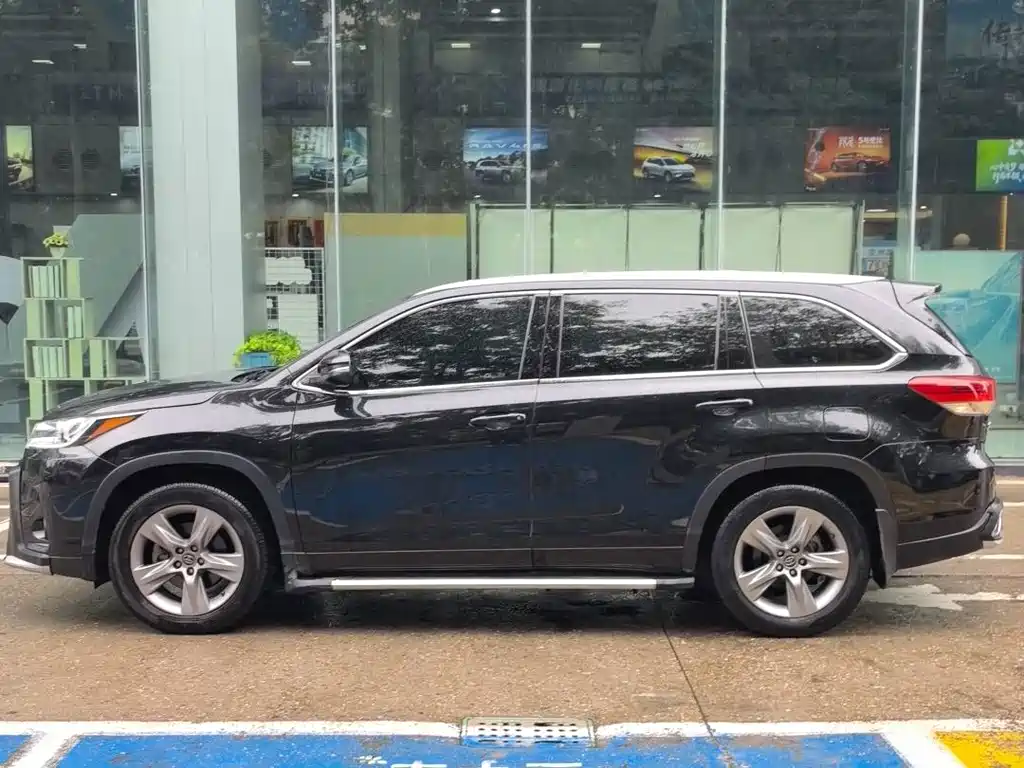 Toyota Highlander — миниатюра 14