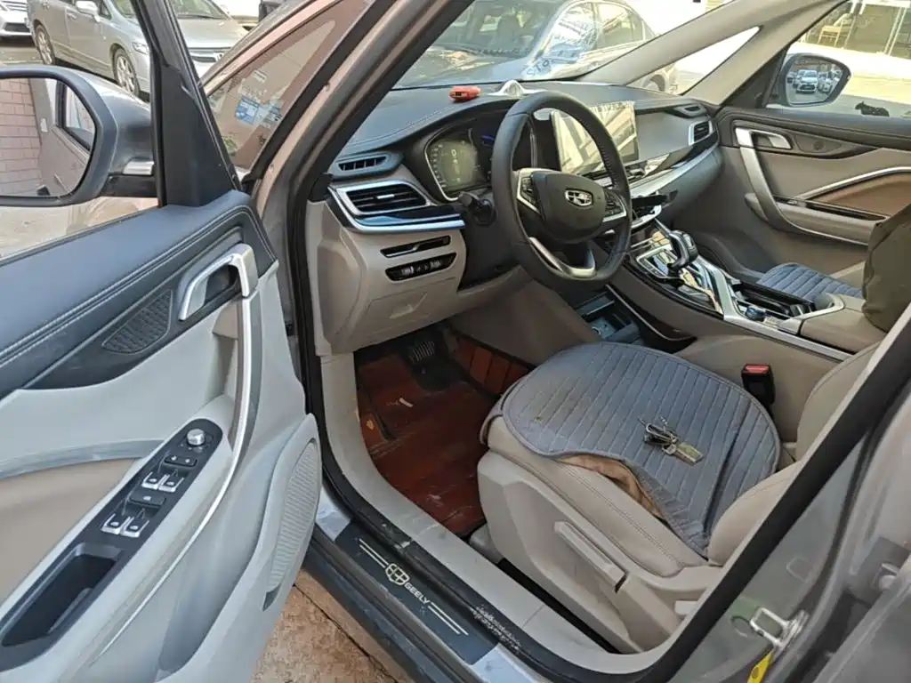 Geely Jia Ji New Energy — миниатюра 16