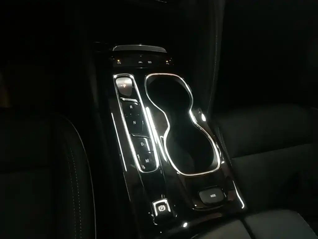 Buick Envision Plus — миниатюра 14